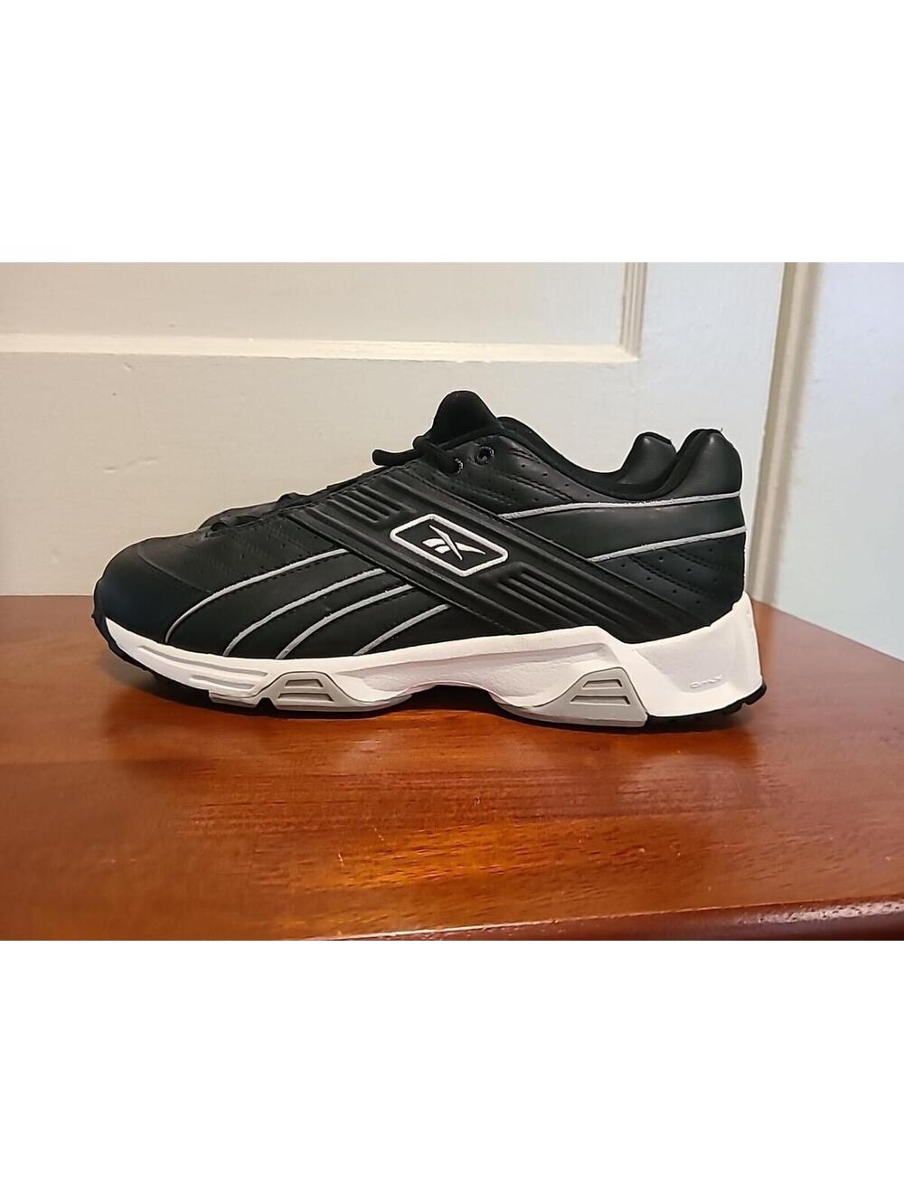 Reebok NOS Past Time Trainer Men's Baseball Shoe Black/White 18-77829 Size 11